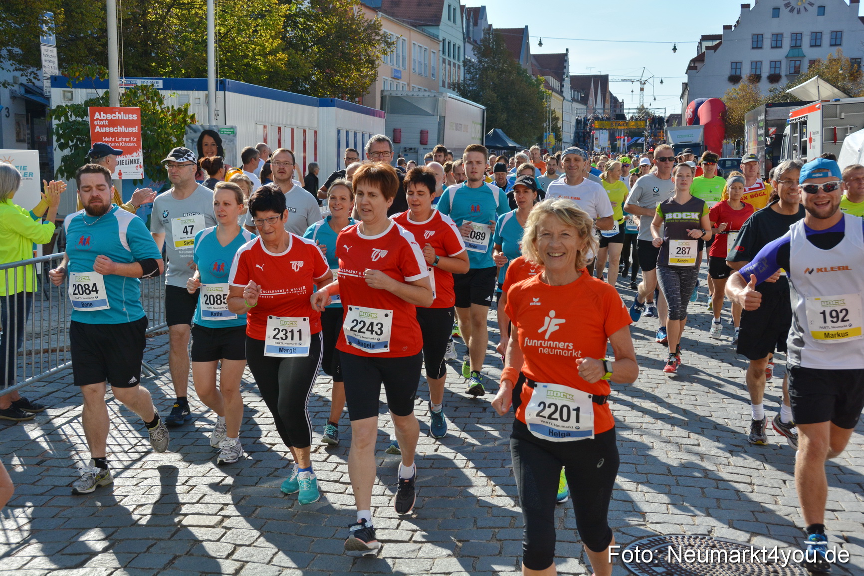 Unterer Markt Stadtlauf Neumarkt 2018 0116